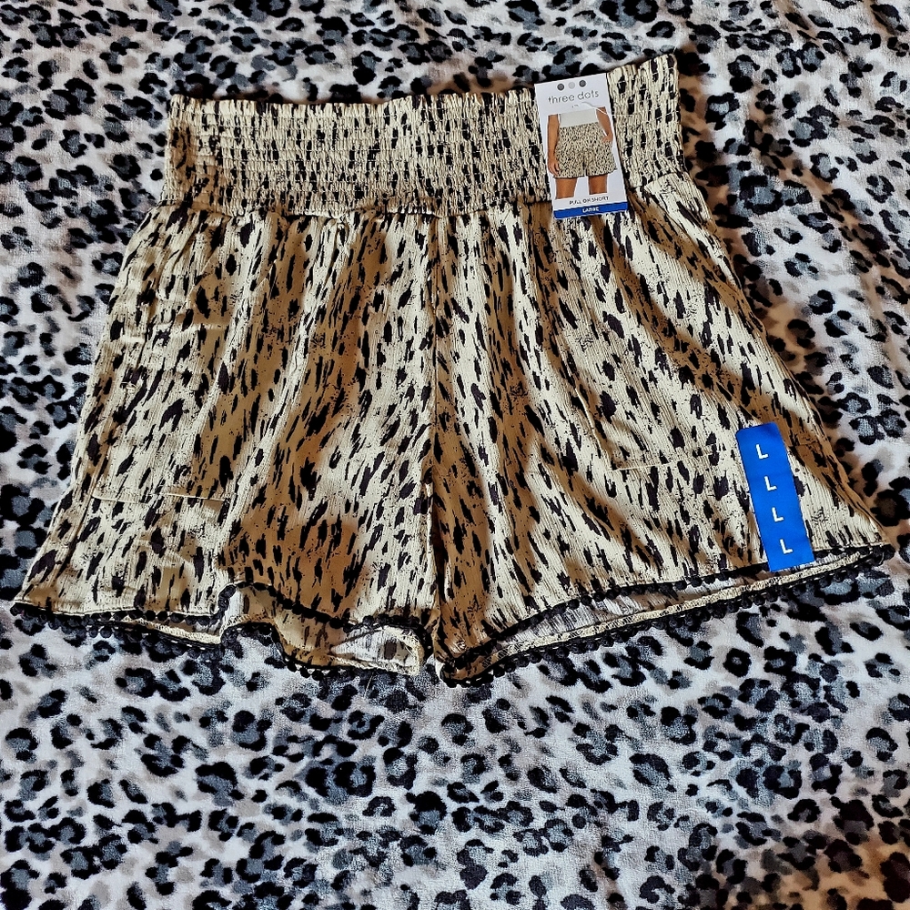 Three dots Women's shorts